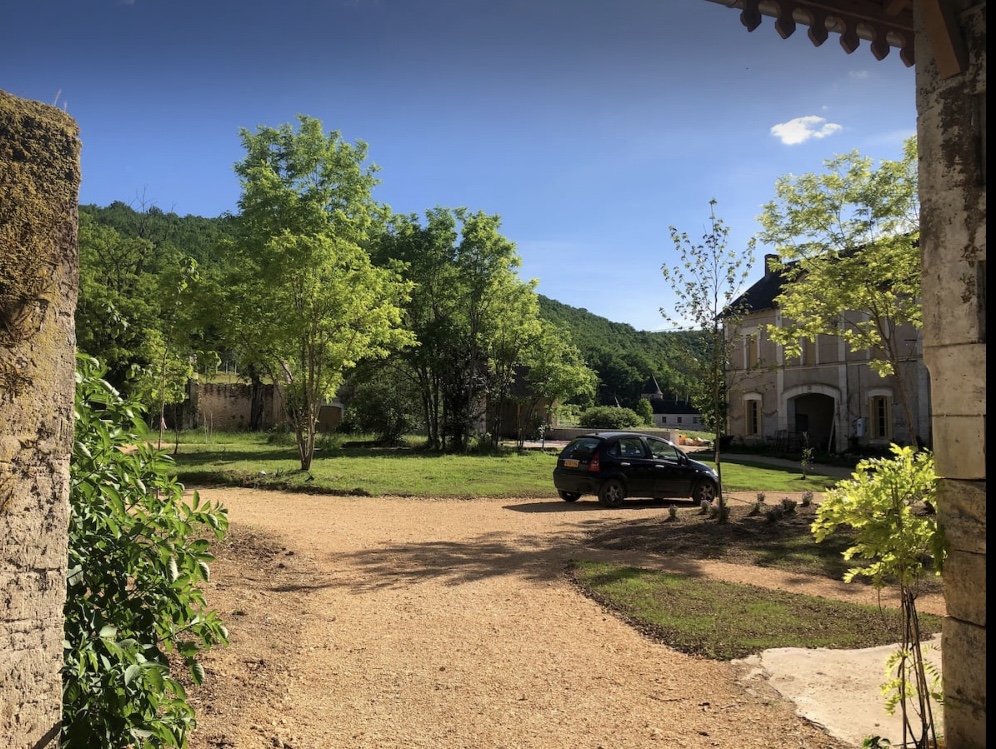 La cour de la Fleunie - Gîte 3