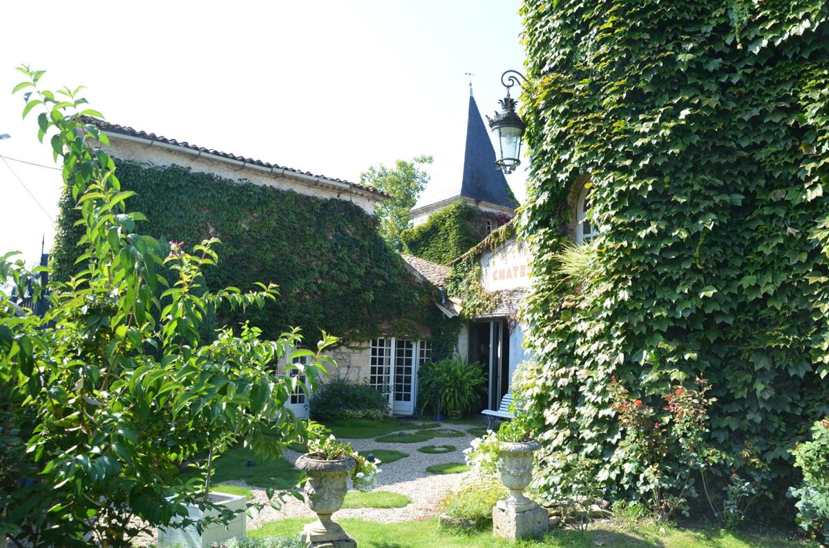 Affiche ou photo : Visite et dégustation au Château Gravas