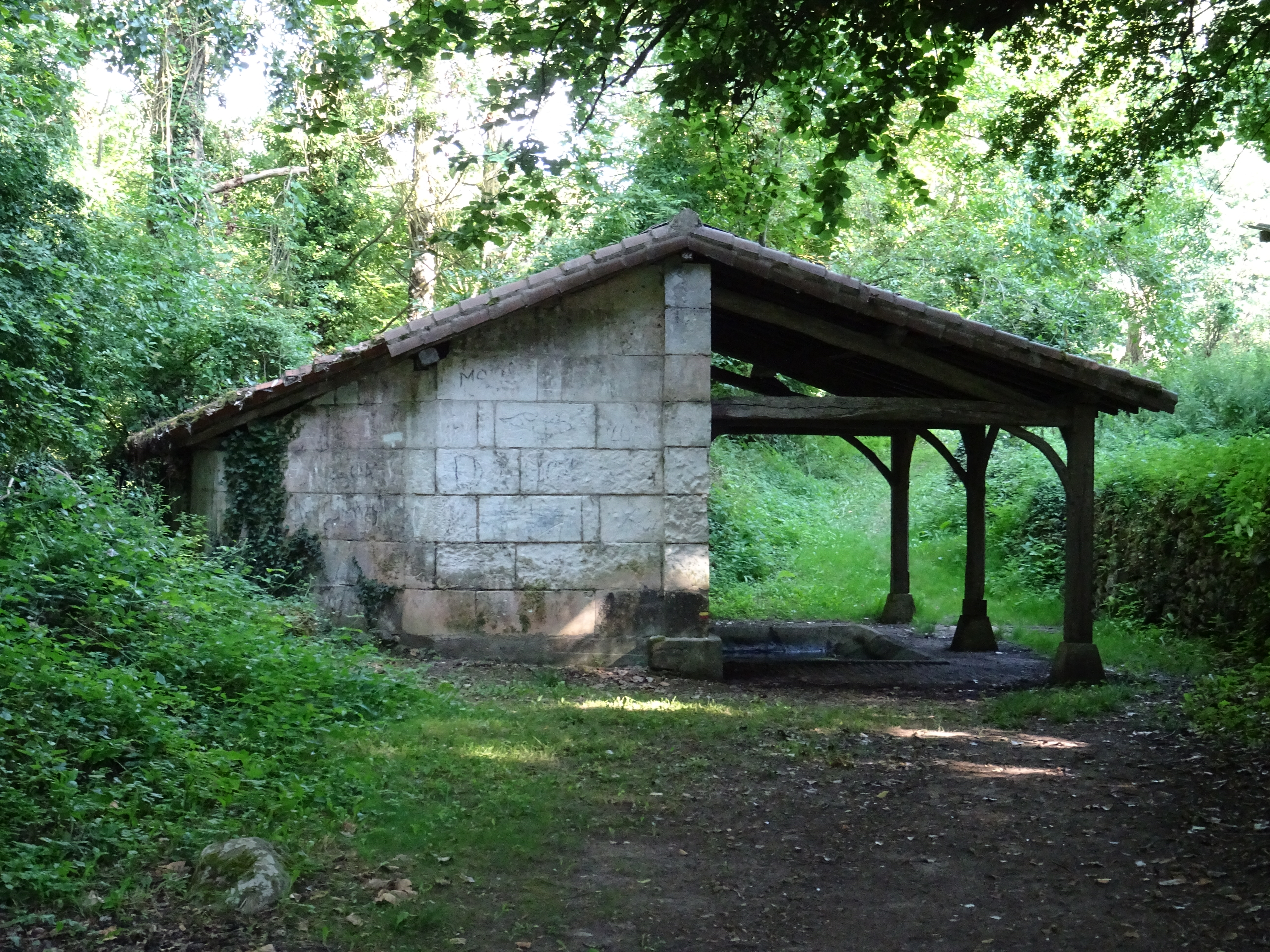 Lavoir du château de Chiré-en-Montreuil