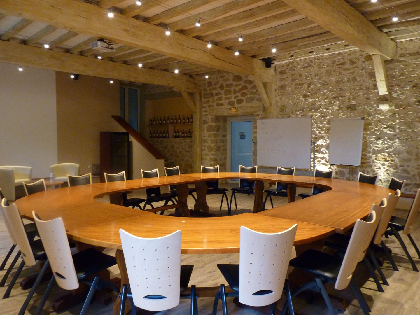 Salle de réunion, du Château de Diusse
