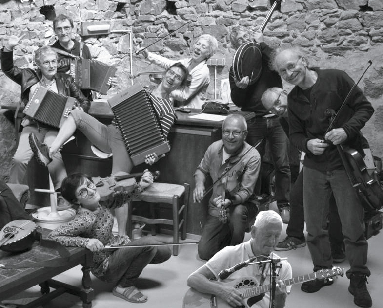 Festival Voix et Danses - Bal trad avec Les Drôles
