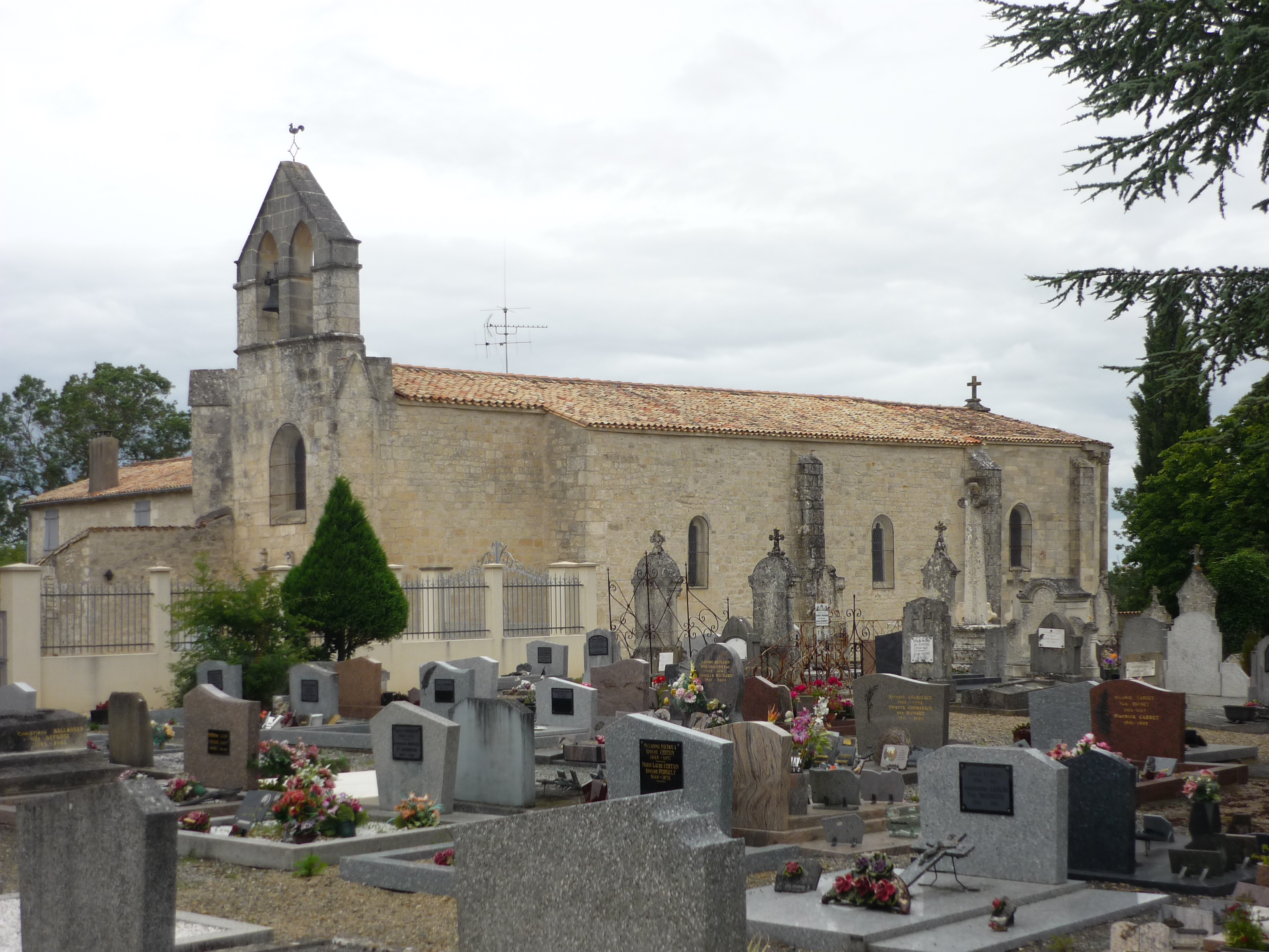 Eglise Saint-Caprais à Bessines