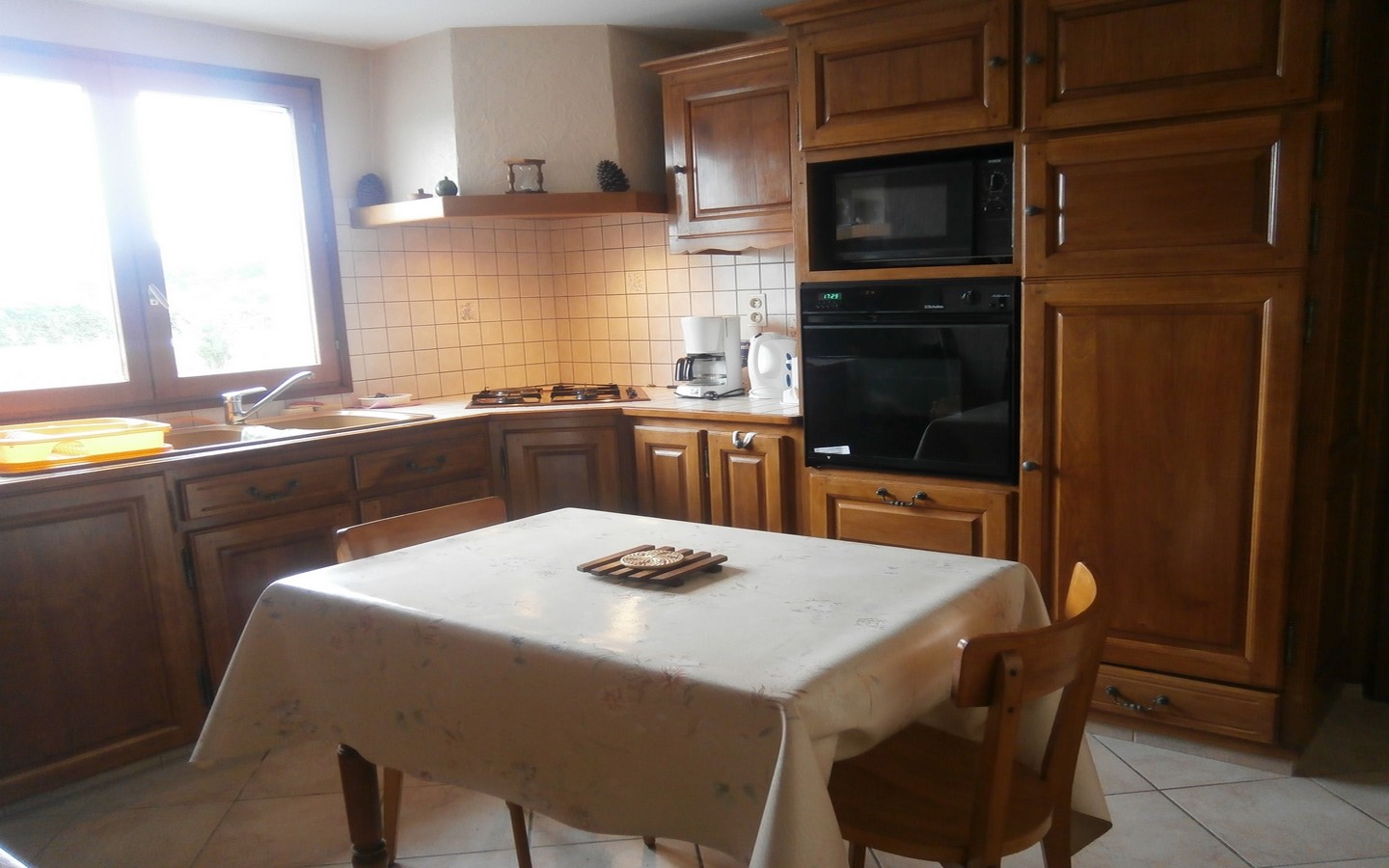 Location 100 Etcheverry