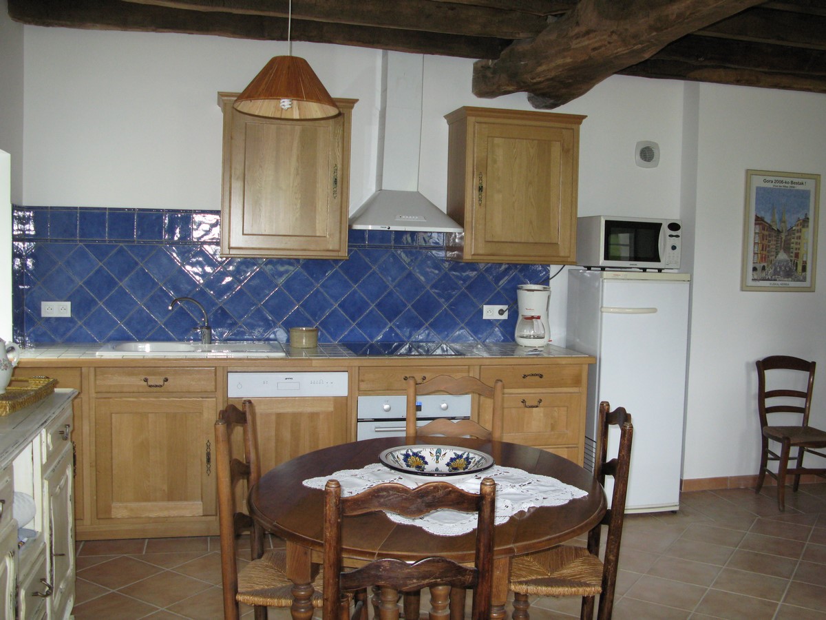 Apeztegia