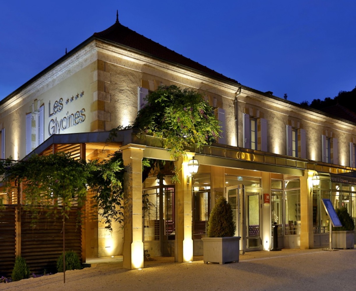 Les Glycines Hôtel & Spa