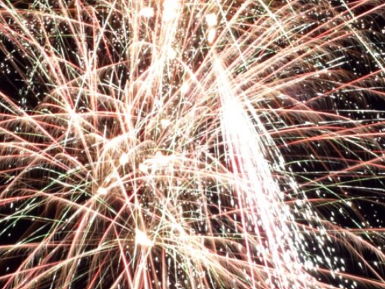 Feu d'artifice La Chapelle-Montreuil