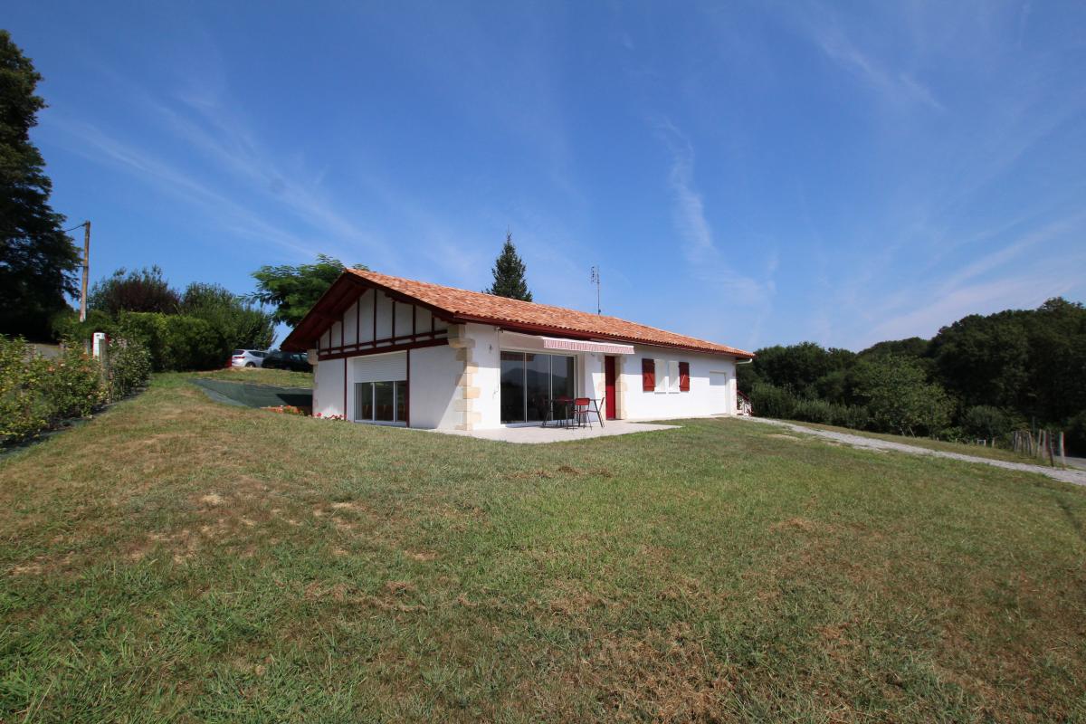 Maison OROITZAPENA