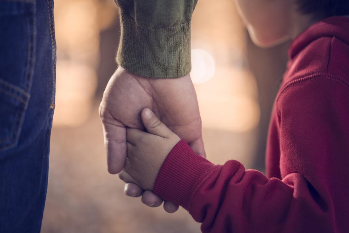 RENCONTRE: Besoin d'attachement dans l'enfance : quels enjeux pour les liens familiaux ?