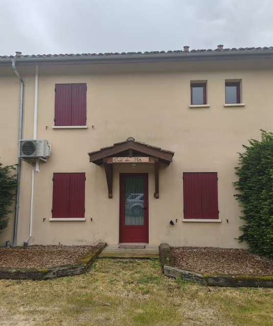 Gîte du Pin - campagne et nature - piscine