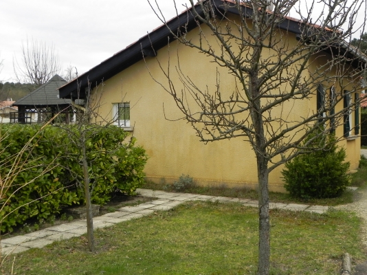 Maison sur jardin clos