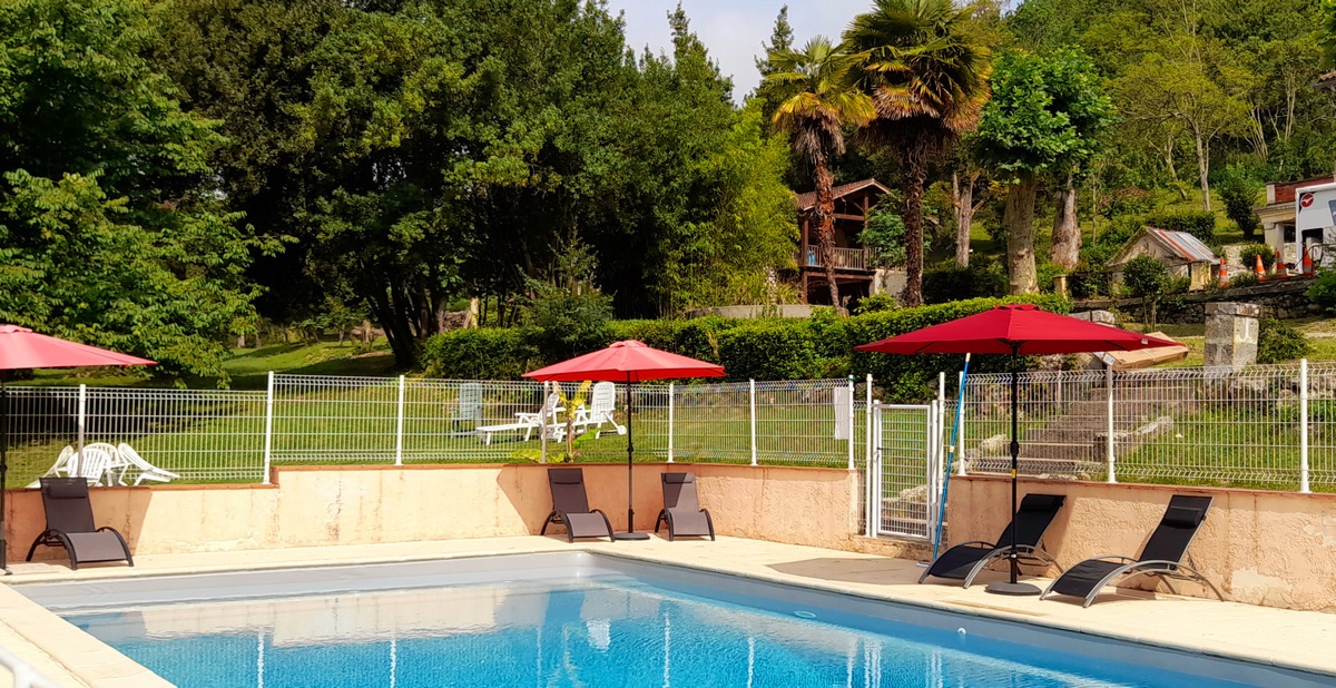 Les Terrasses de l'Insolite - Gîte Le Petit Bonheur