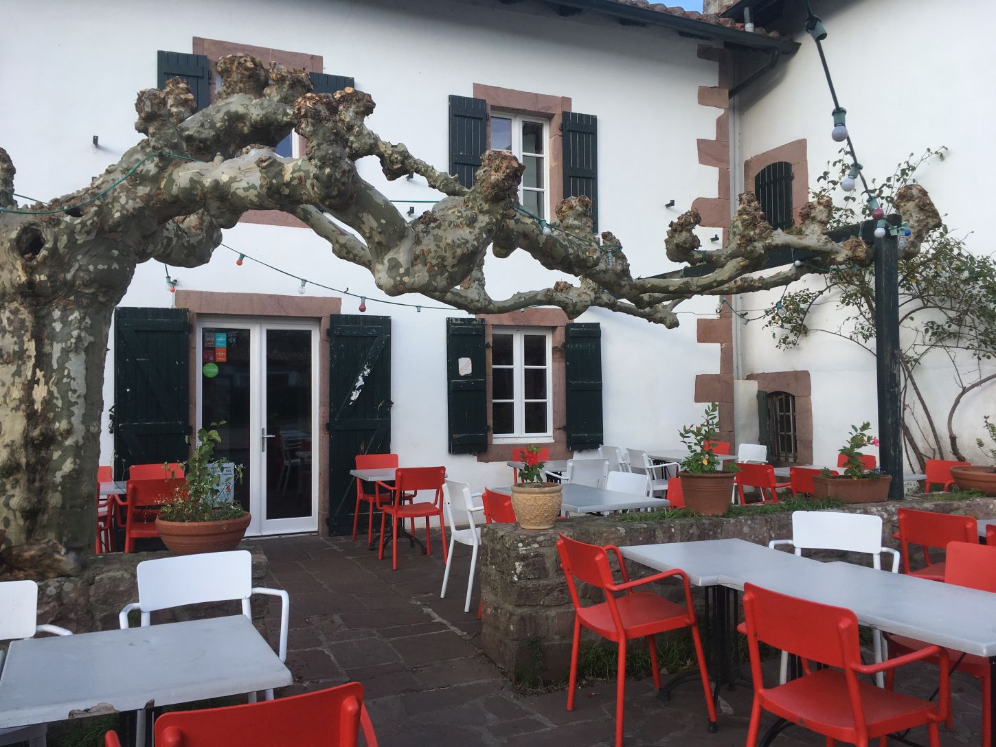Hôtel-Restaurant Barberaenea