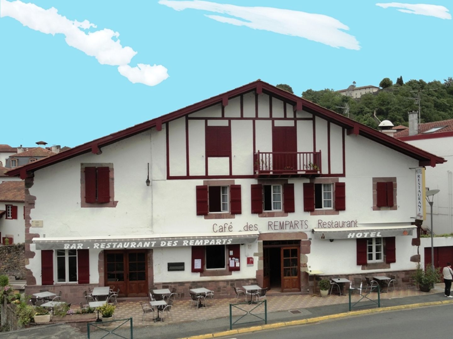 Hôtel Les Remparts