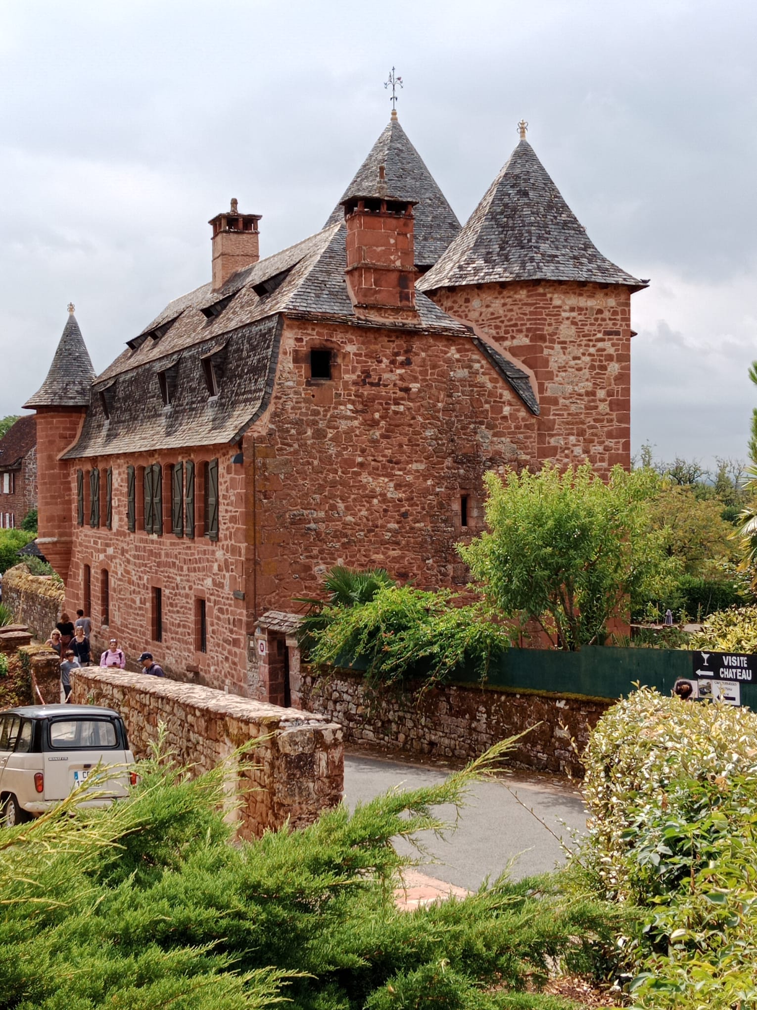 Visite guidée de Collonges-La-Rouge