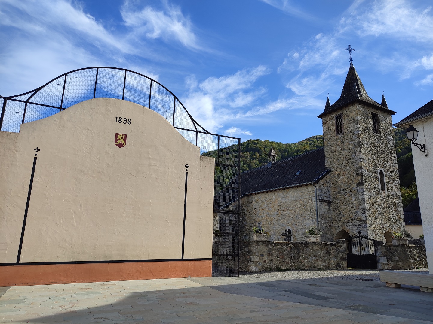 Église Saint-Jean-Baptiste - un patrimoine singulier au cœur des montagnes