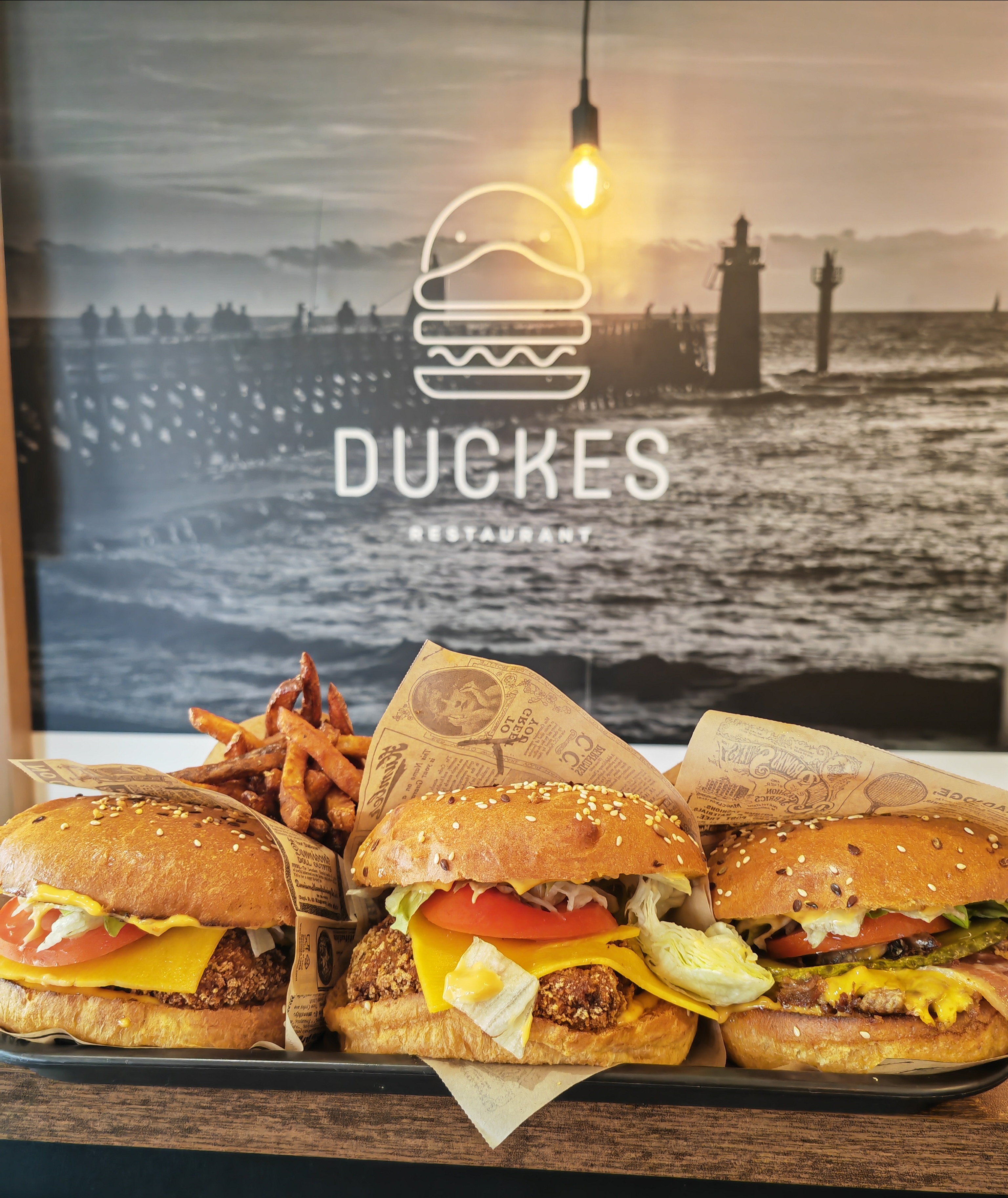 DUCKES