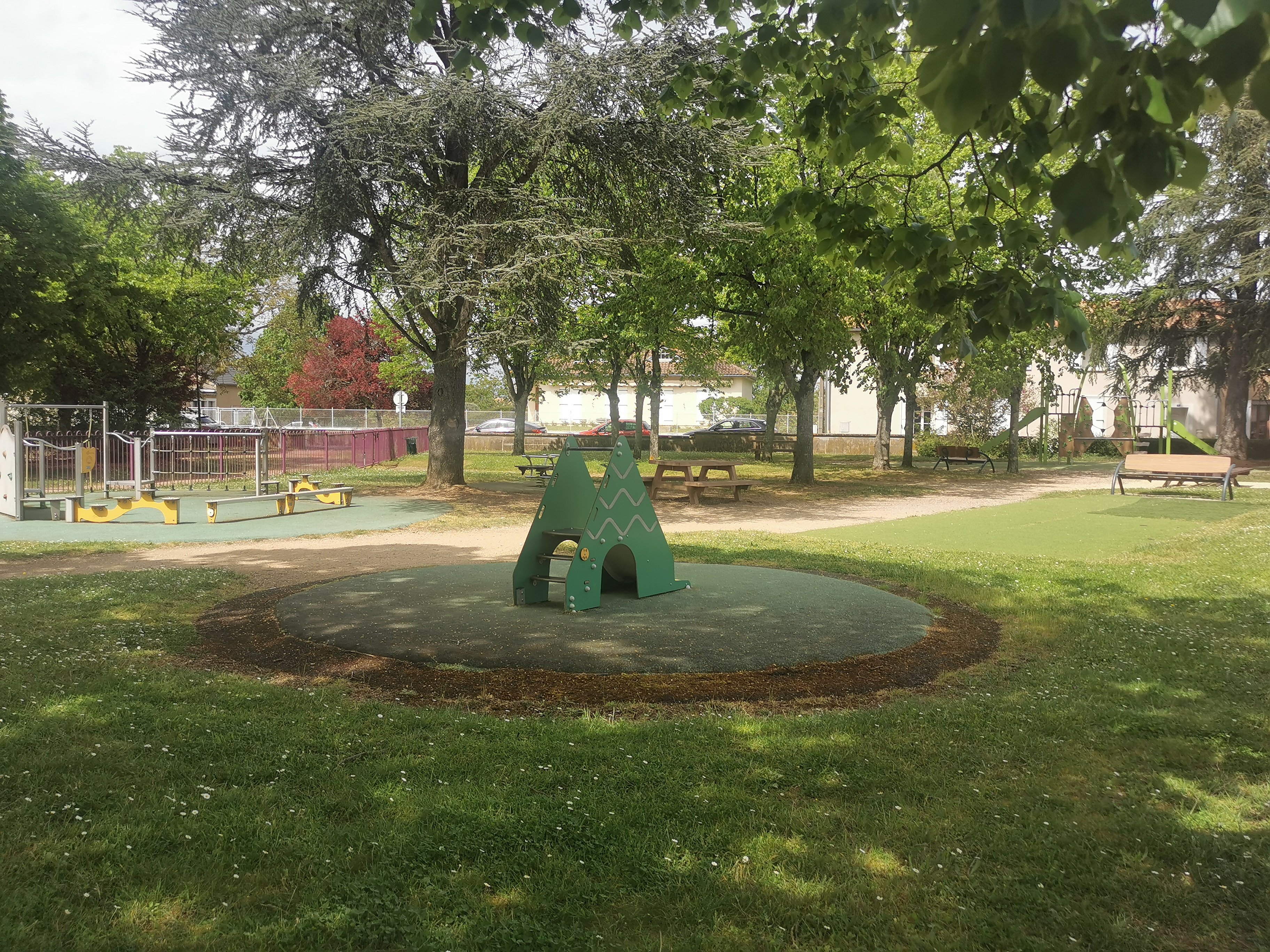 Jardin public Neuville 05_2023 - photo 2