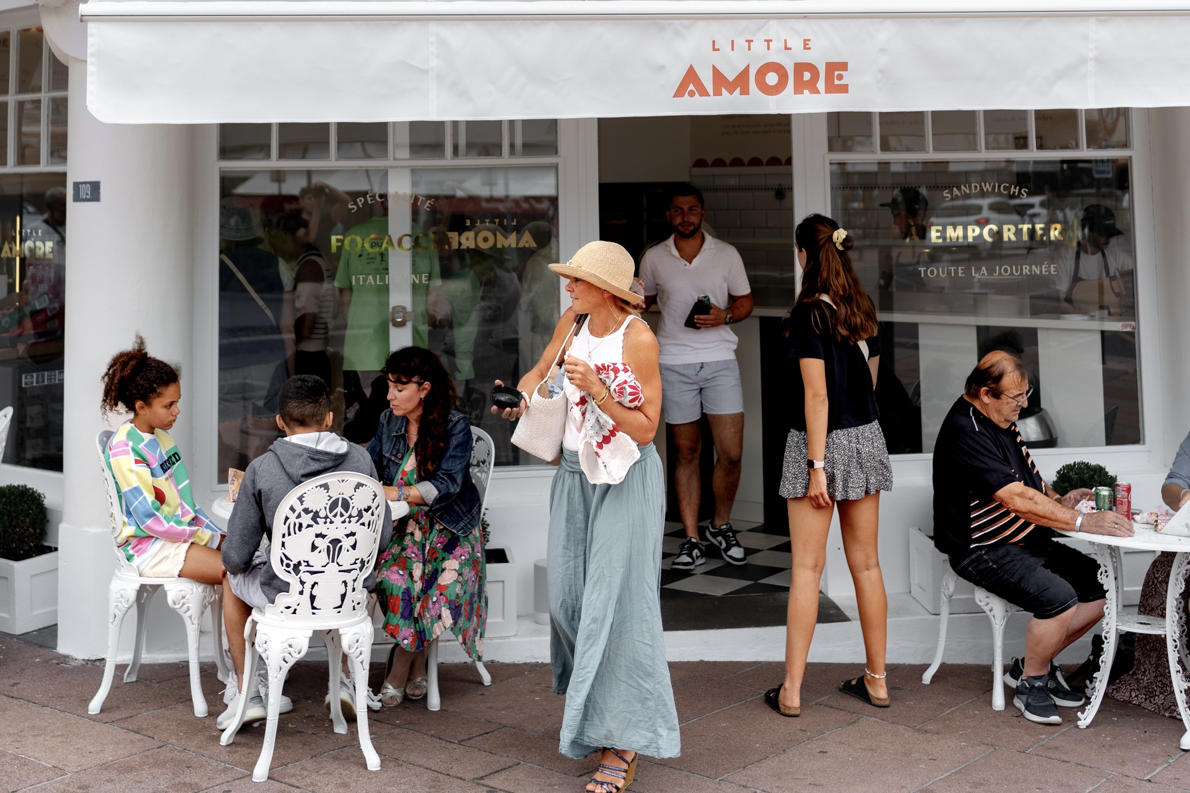 LITTLE AMORE