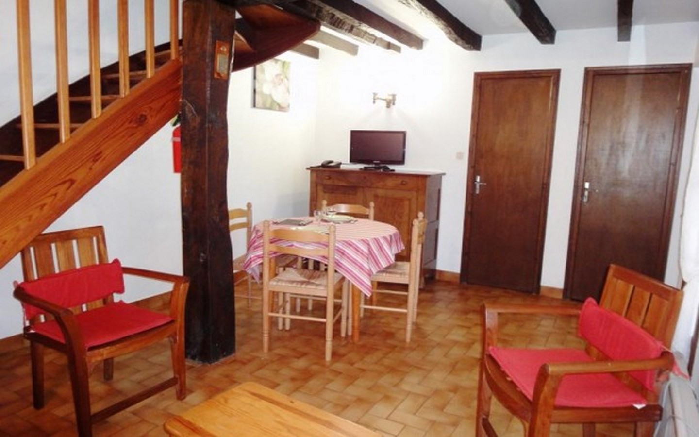 Location 122 Lacosta