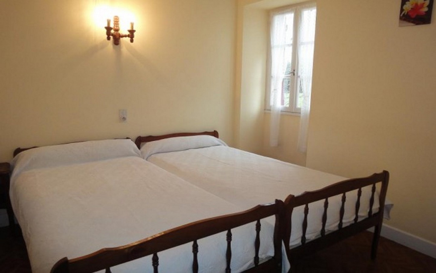 Location 122 Lacosta