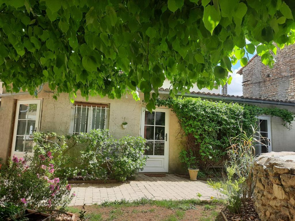 Le Logis du Coteau - photo 1