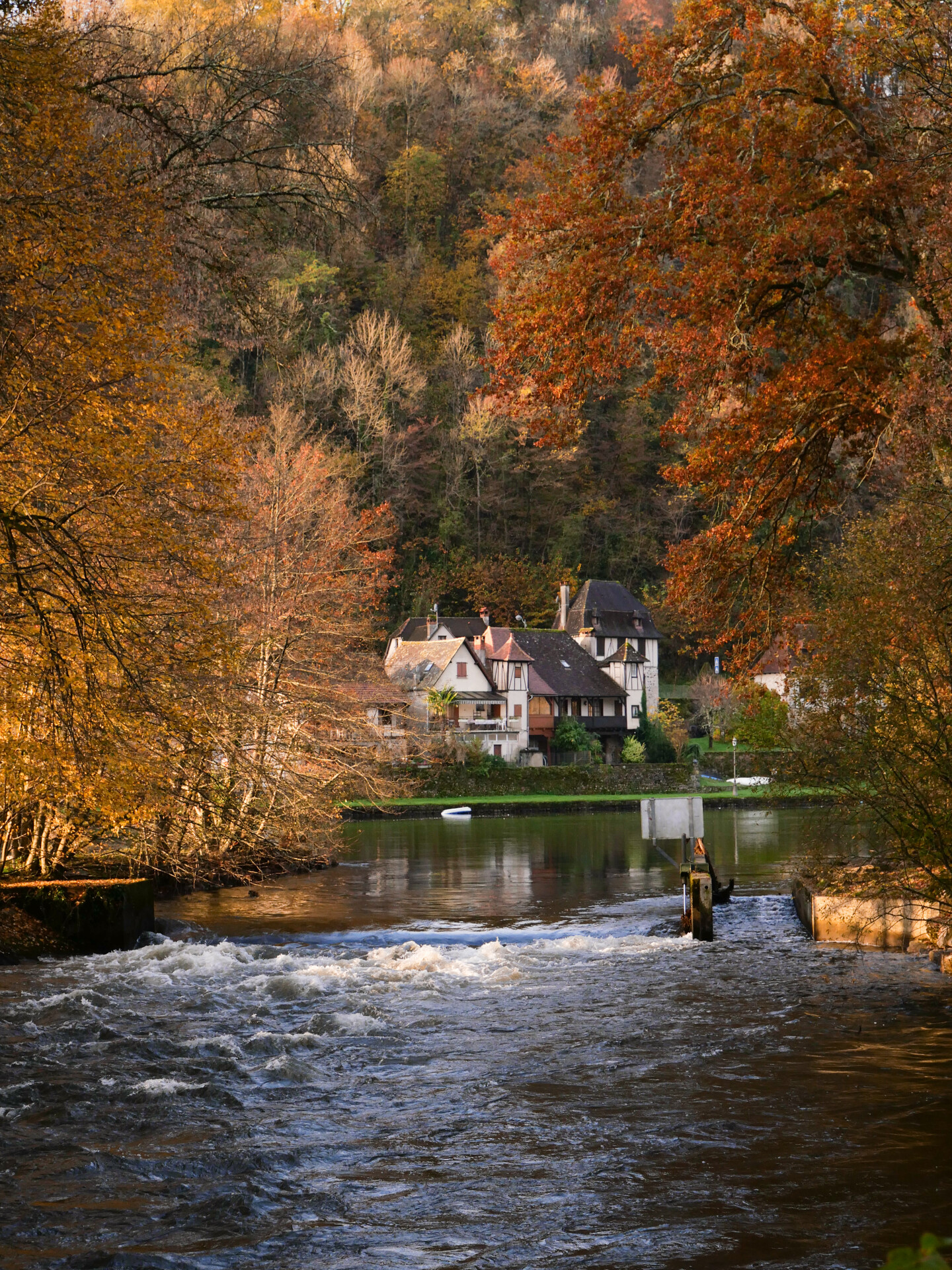 Visite patrimoniale de Beaulieu-sur-Dordogne