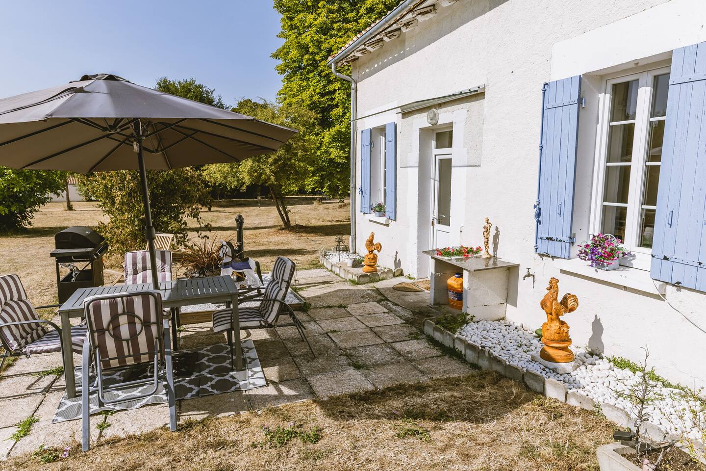 Annie's Cottage Montague Court