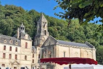 Marché de potiers : Au fil de l'eau