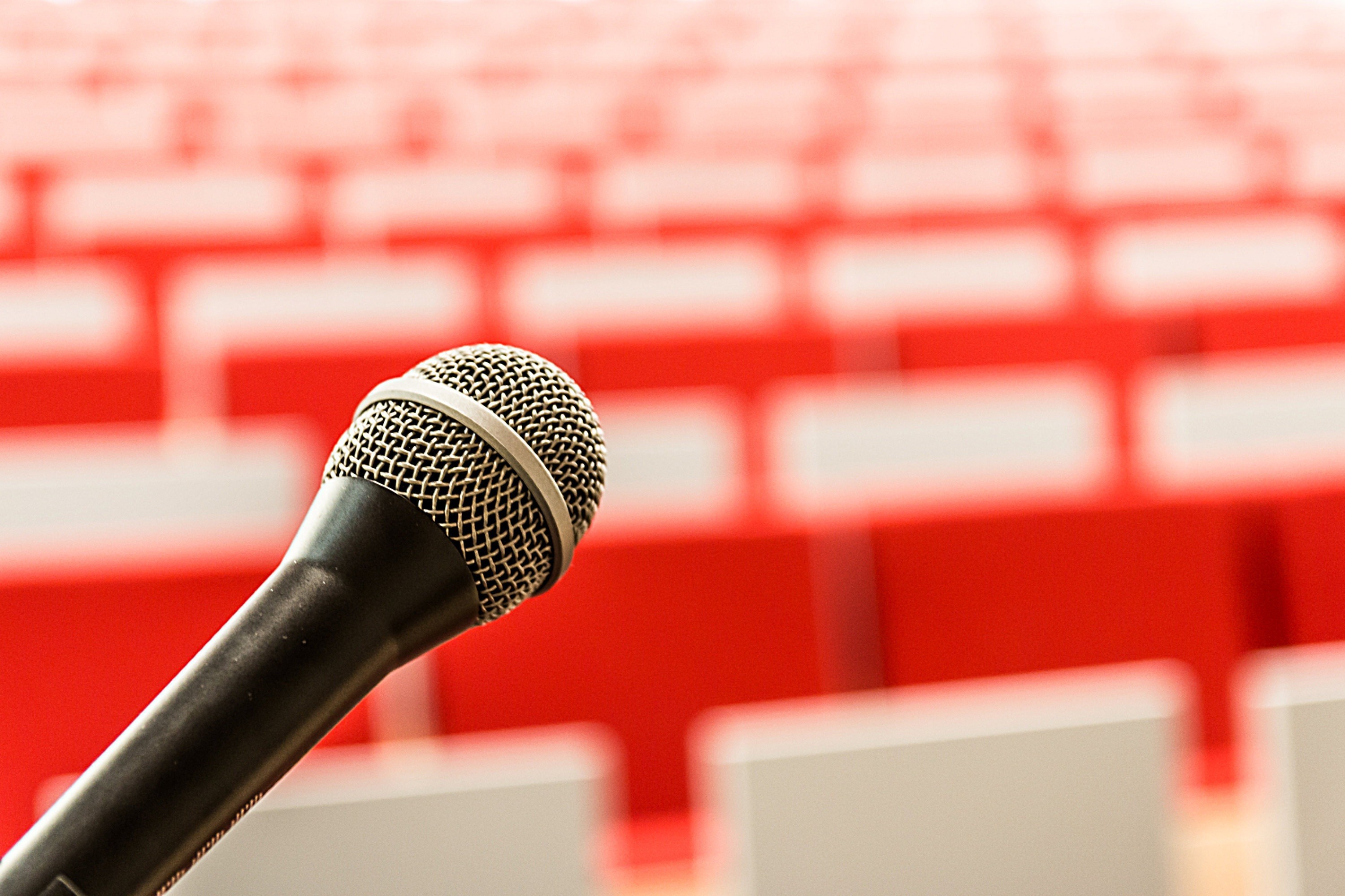 Conférence, à la Micro-Folie