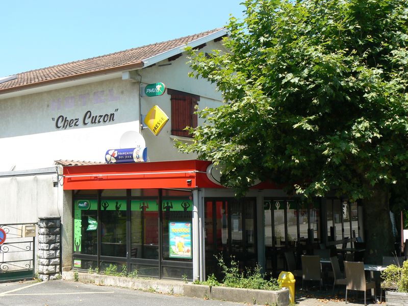 Hôtel La Hourquie café