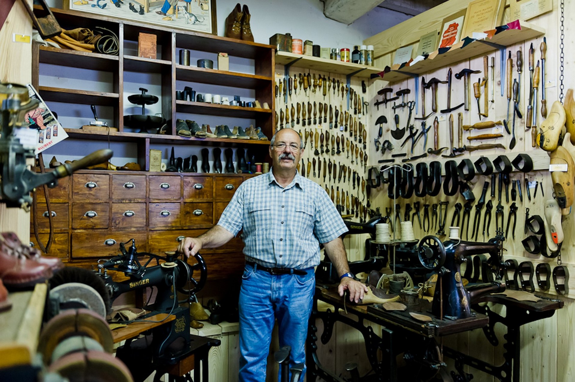 Les outils d'autrefois, la boite aux souvenirs