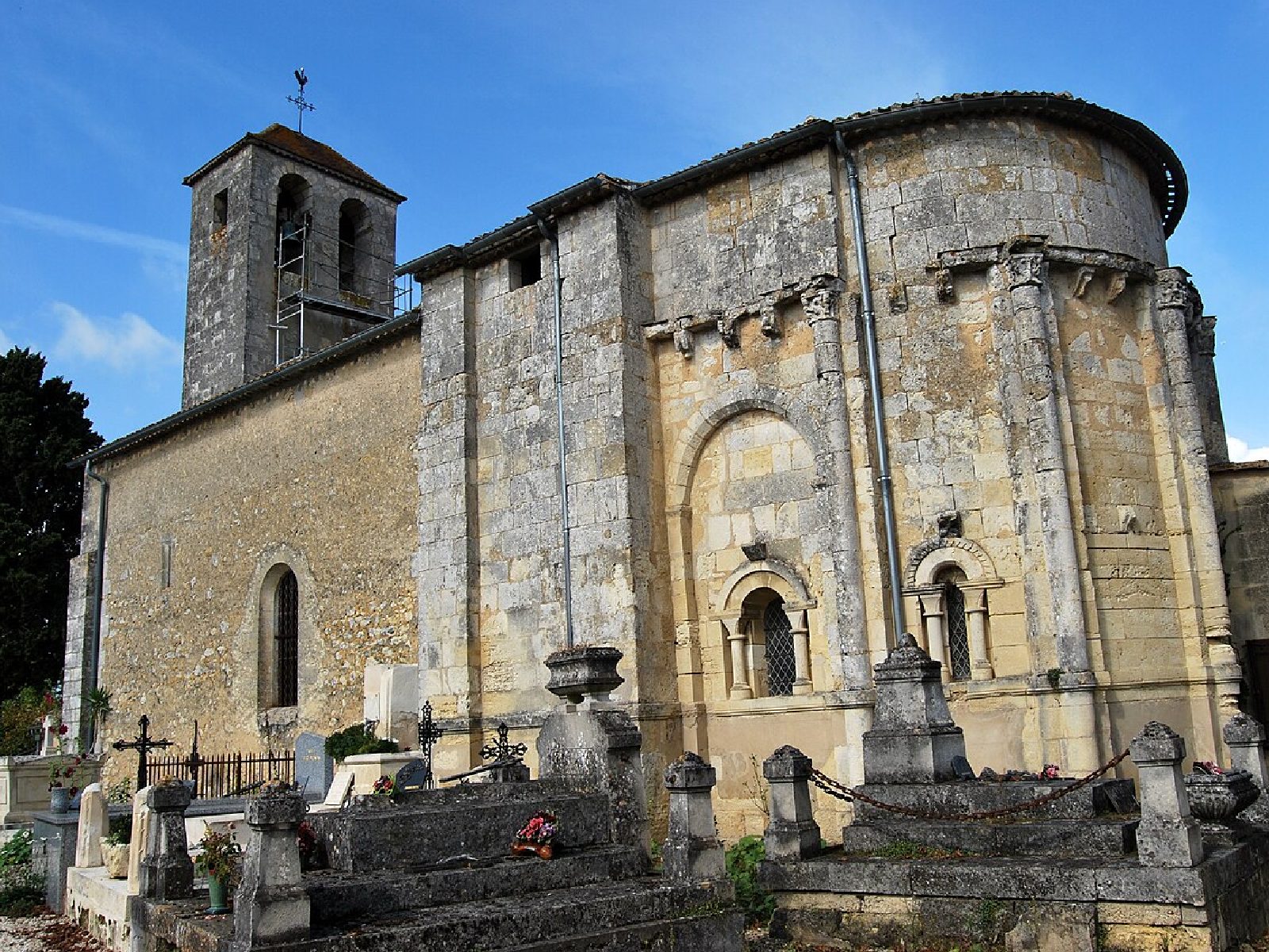 Eglise Saint-Marcel