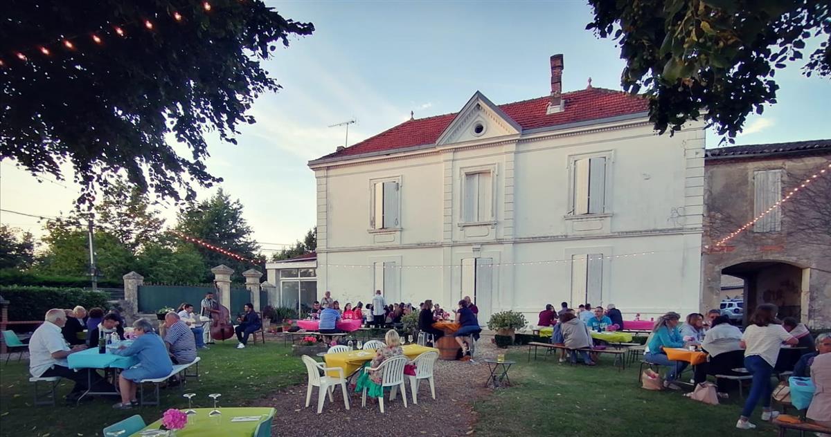 Affiche ou photo : Fêtes des vendanges au château des Mailles