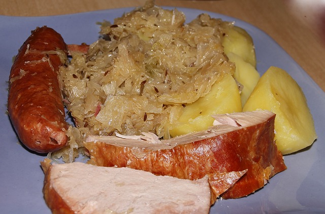 Repas choucroute par le Comité de jumelage Port-Sainte-Foy-et-Ponchapt / Plobsheim — Port-Sainte-Foy-et-Ponchapt