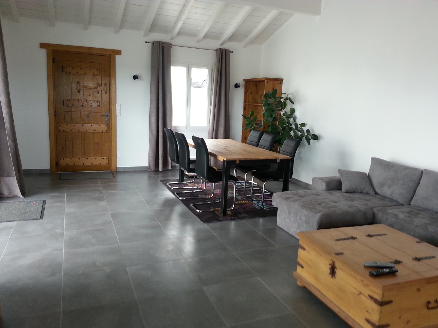 Location Testemale 1