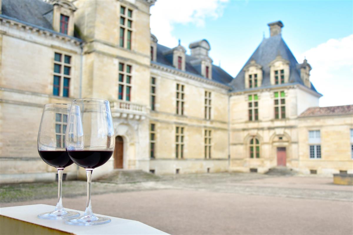 Affiche ou photo : Visite et dégustation au château ducal de Cadillac