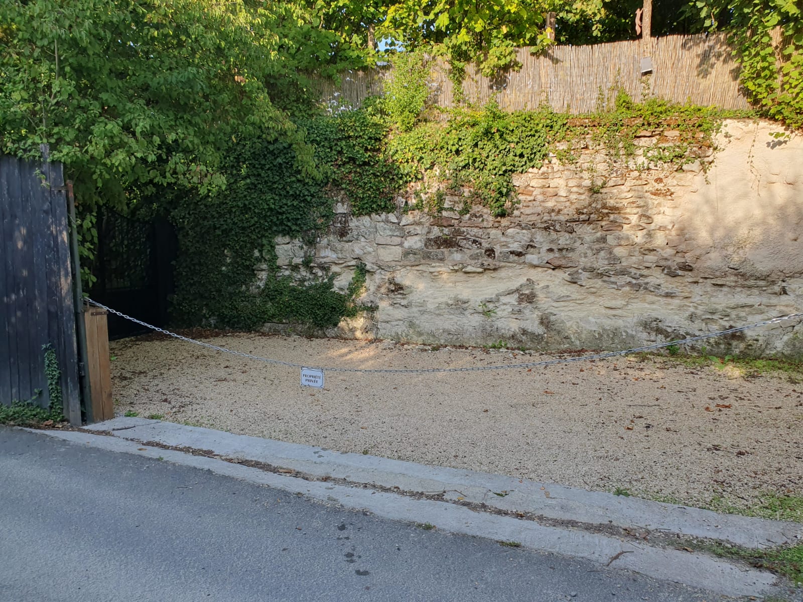 Chez Évariste