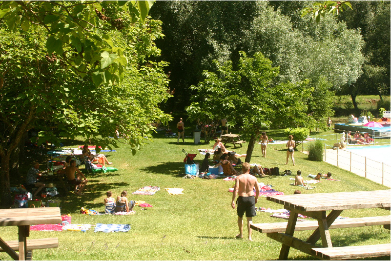 Camping Aux Etangs du Bos