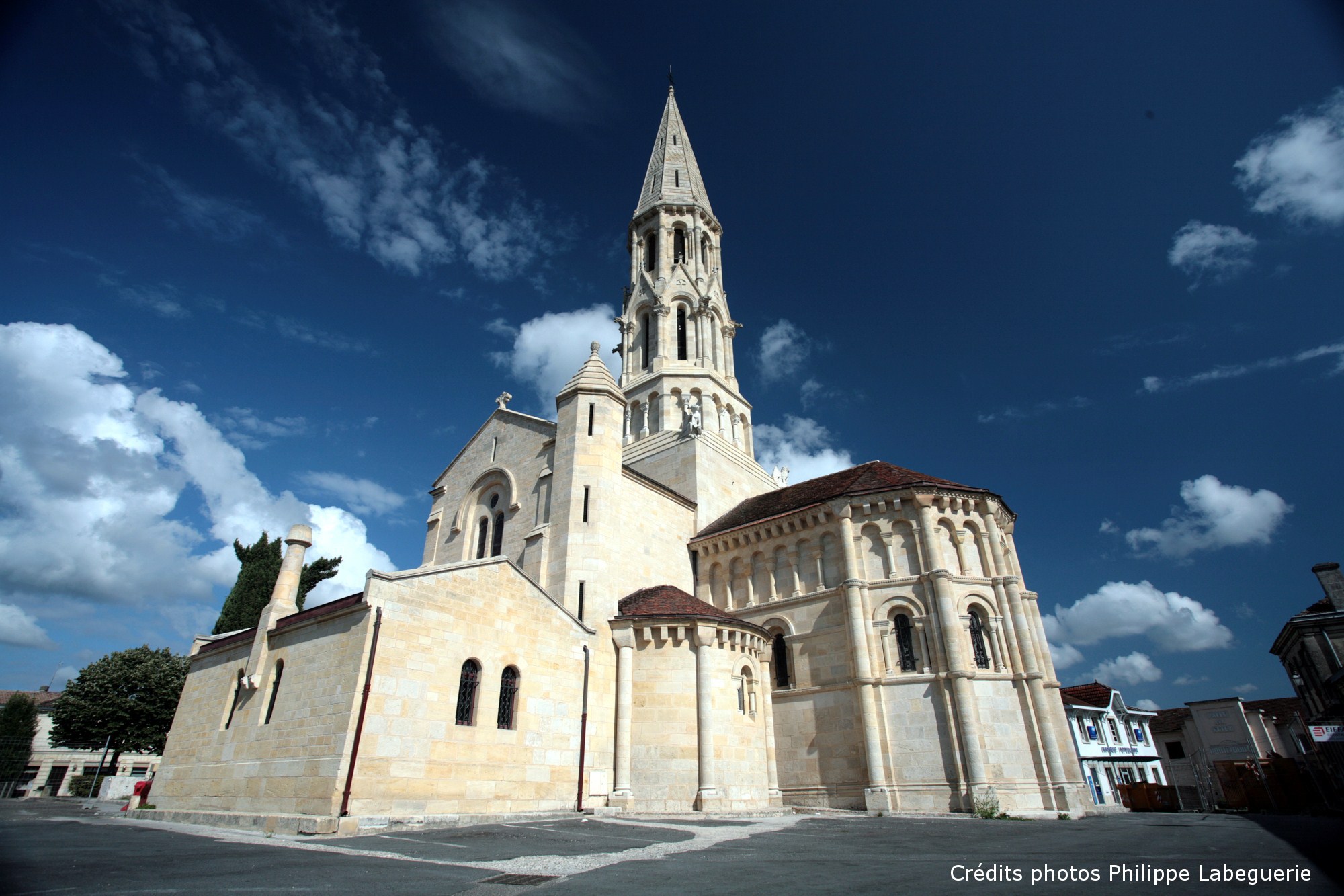 Eglise Saint-Jean d'Etampes de La Brède