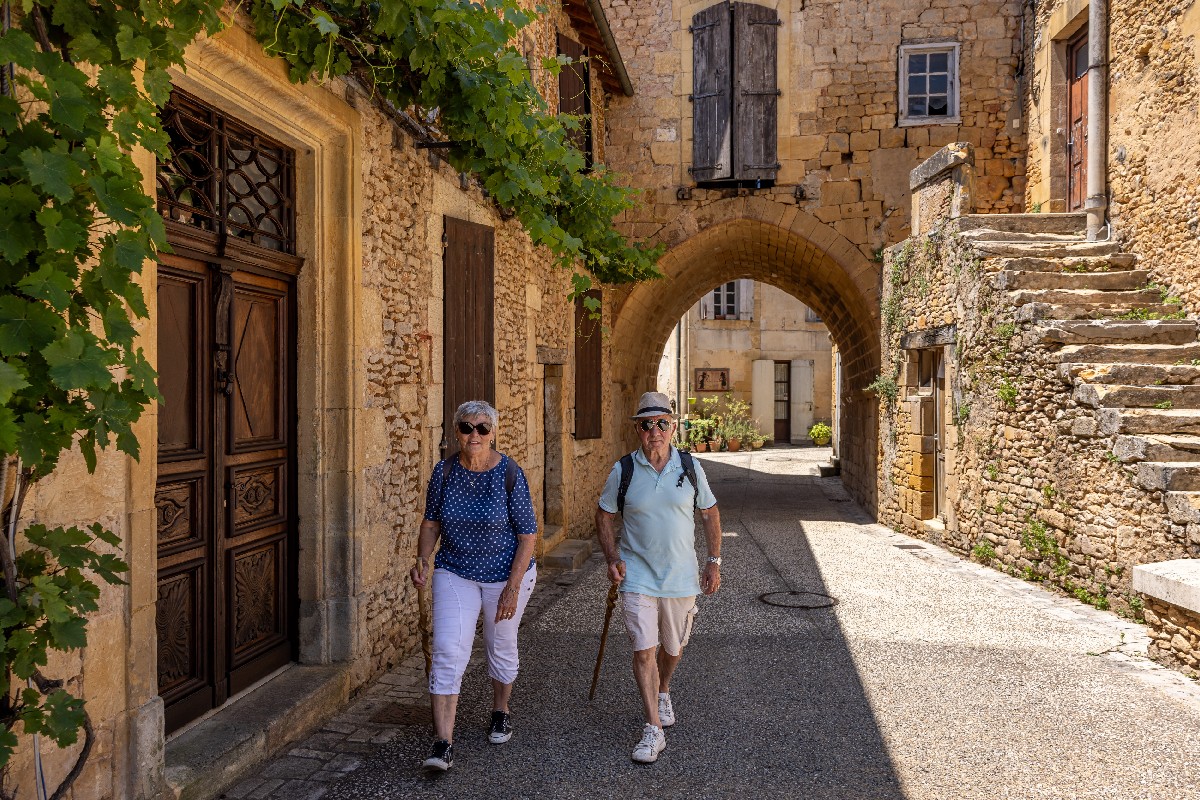 Cadouin en écomobilité - L'abbaye au suaire, inscrite à l'Unesco