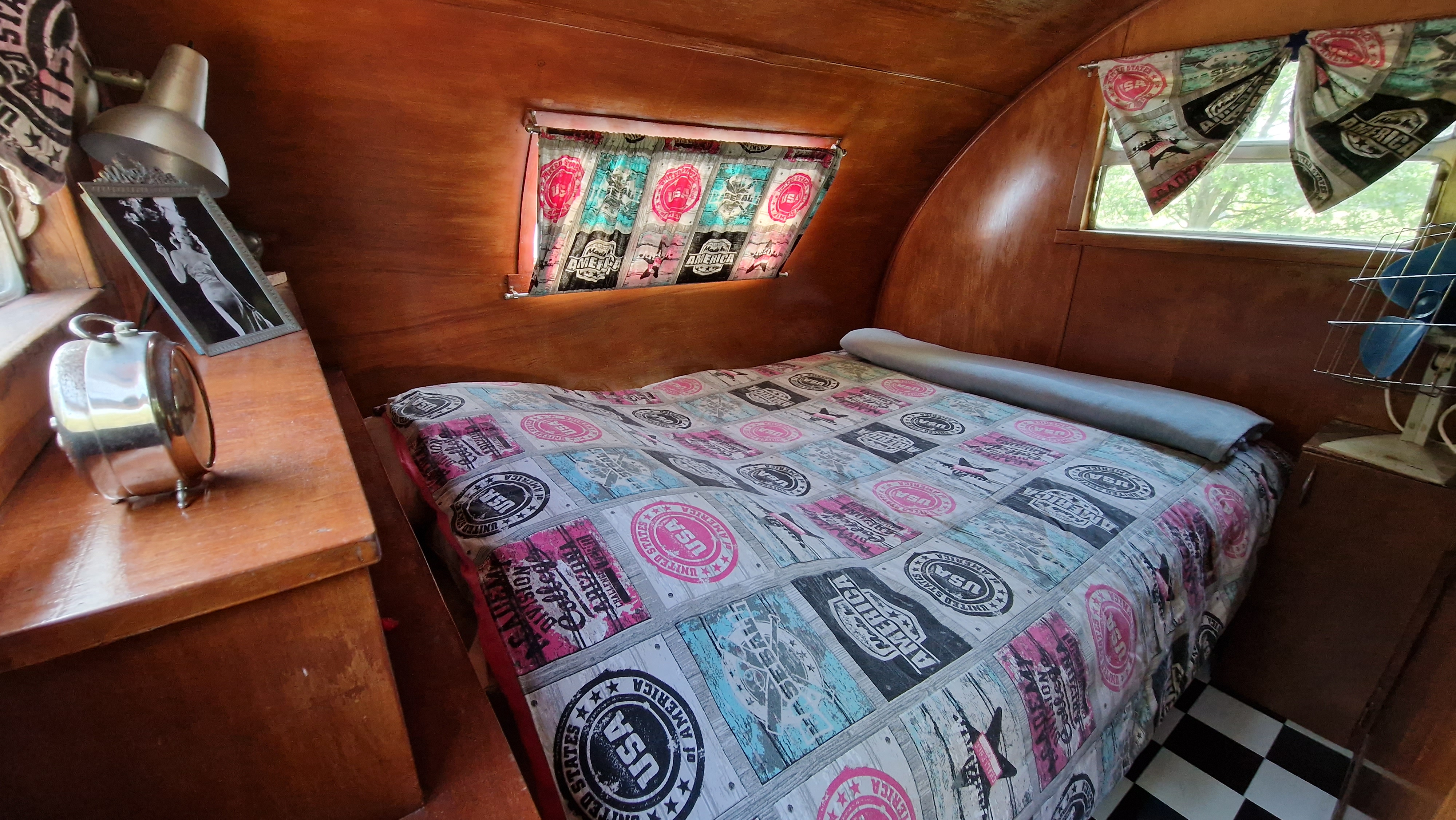 Caravane Hollywood (Camping La Perle)