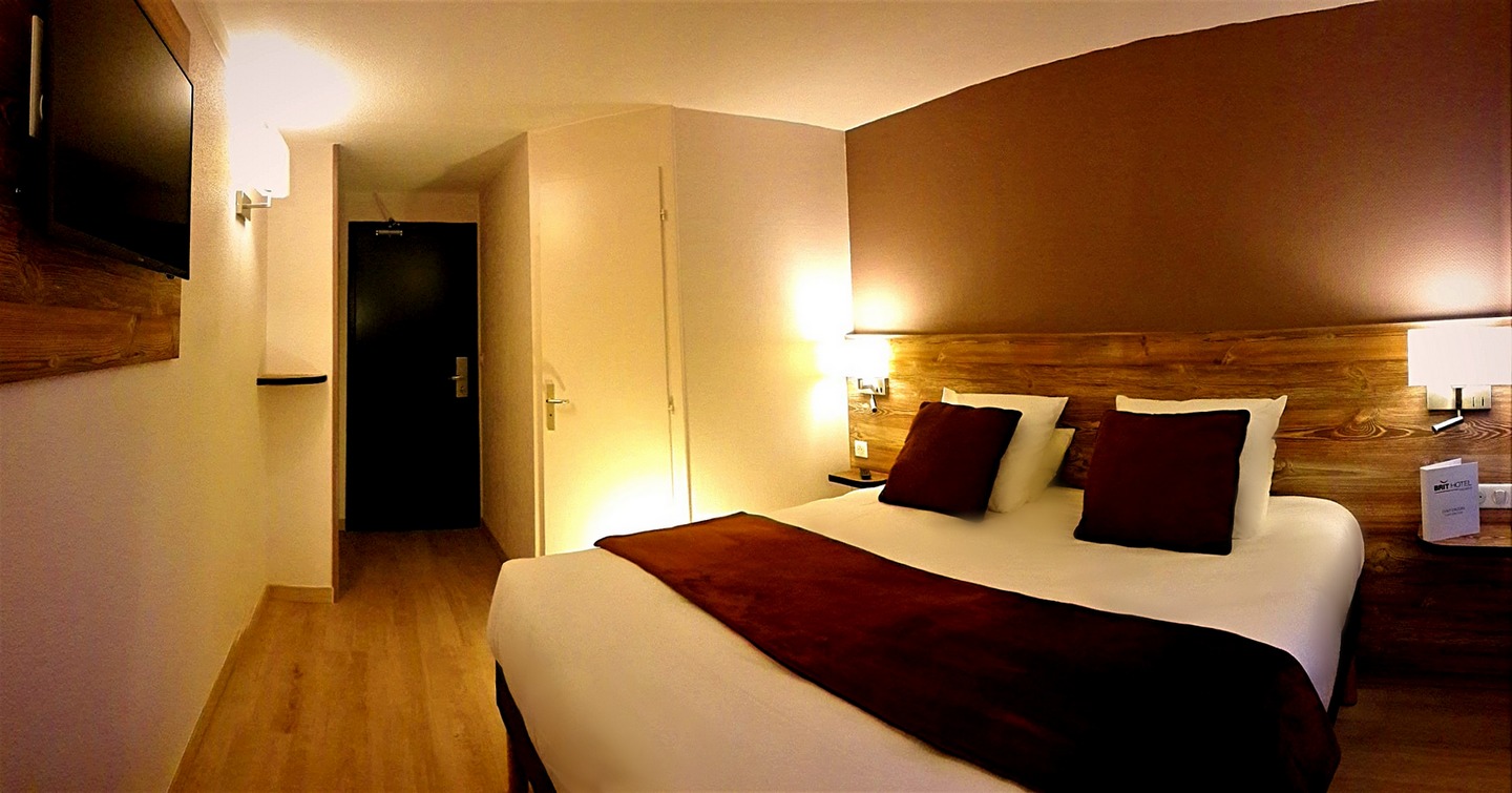 Brit Hôtel Pau Lons