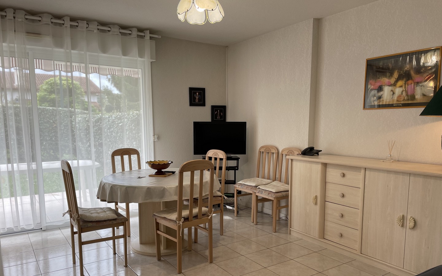 Cam 157 - Location Les Pastorales E1 - Mme GUILLOTEAU