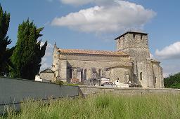Eglise Saint-Martin de Saint-Martin-de-Laye