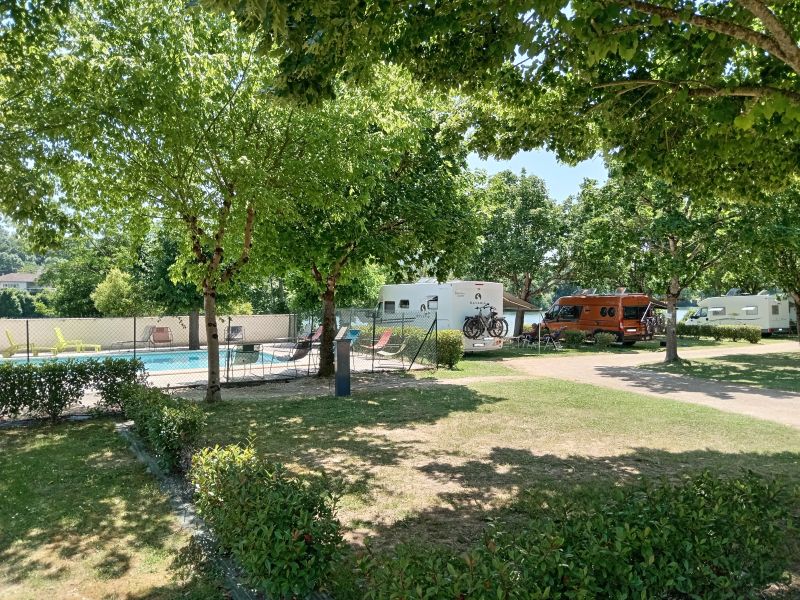 Camping Les Berges du Lot