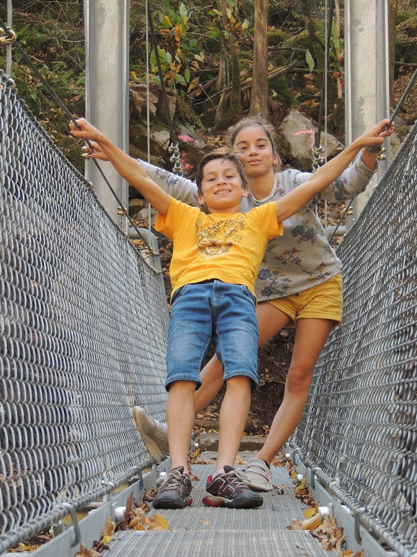 Enfant Gorges de l'Auvézère