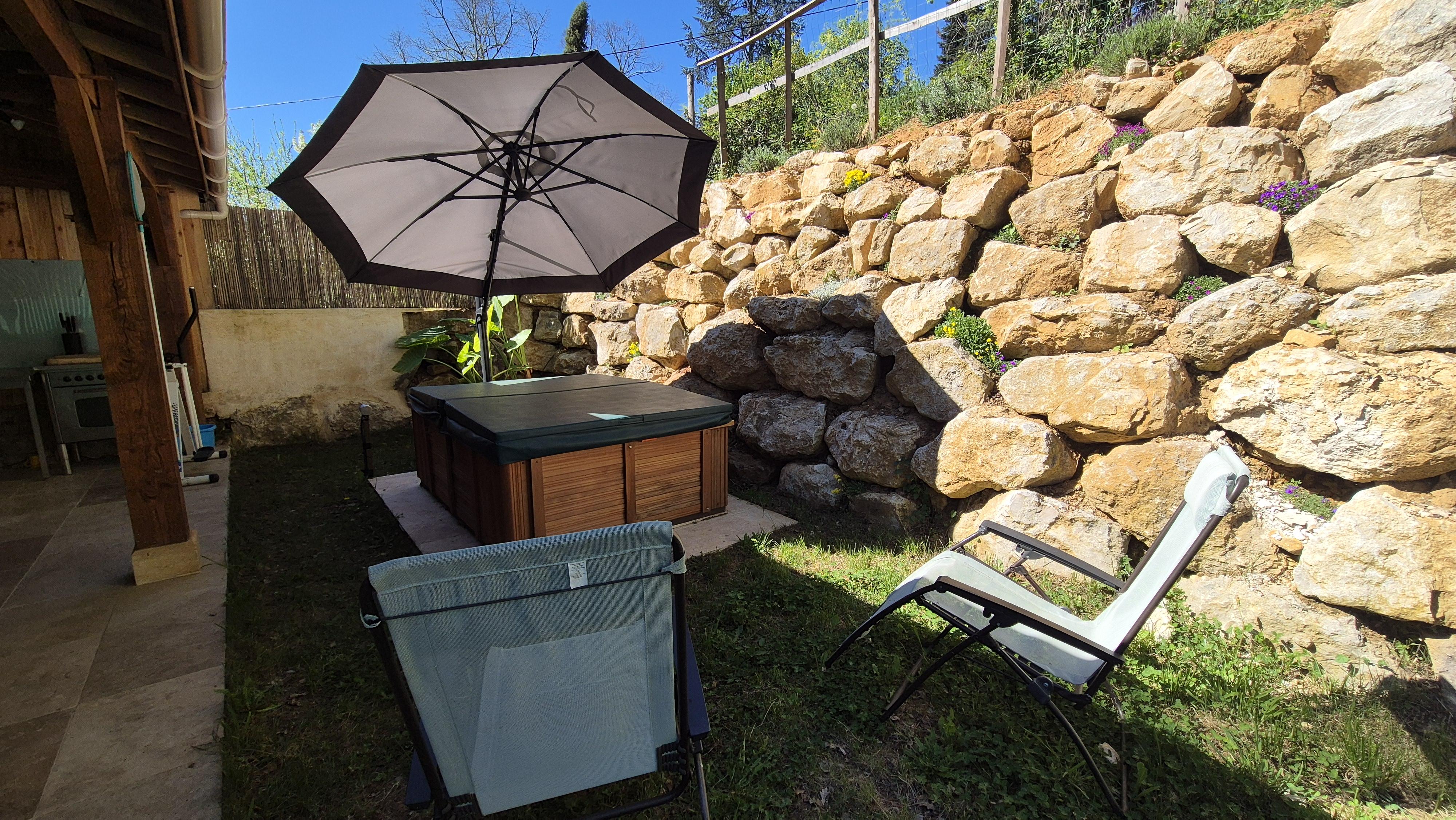 Chez Titouan à Sarlat avec Spa et Clim