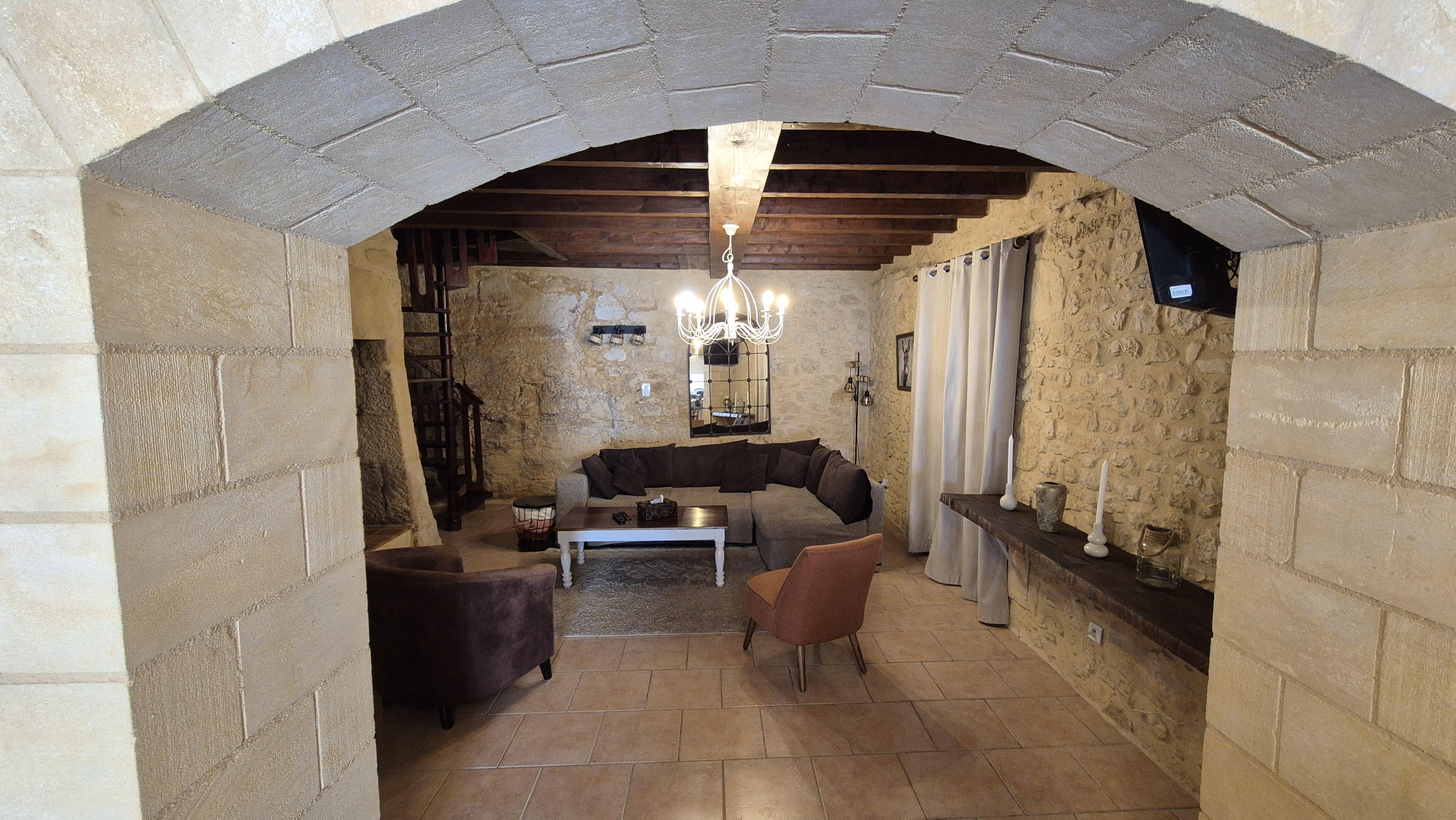 La Maison Lou Cantou avec piscine proche de Sarlat