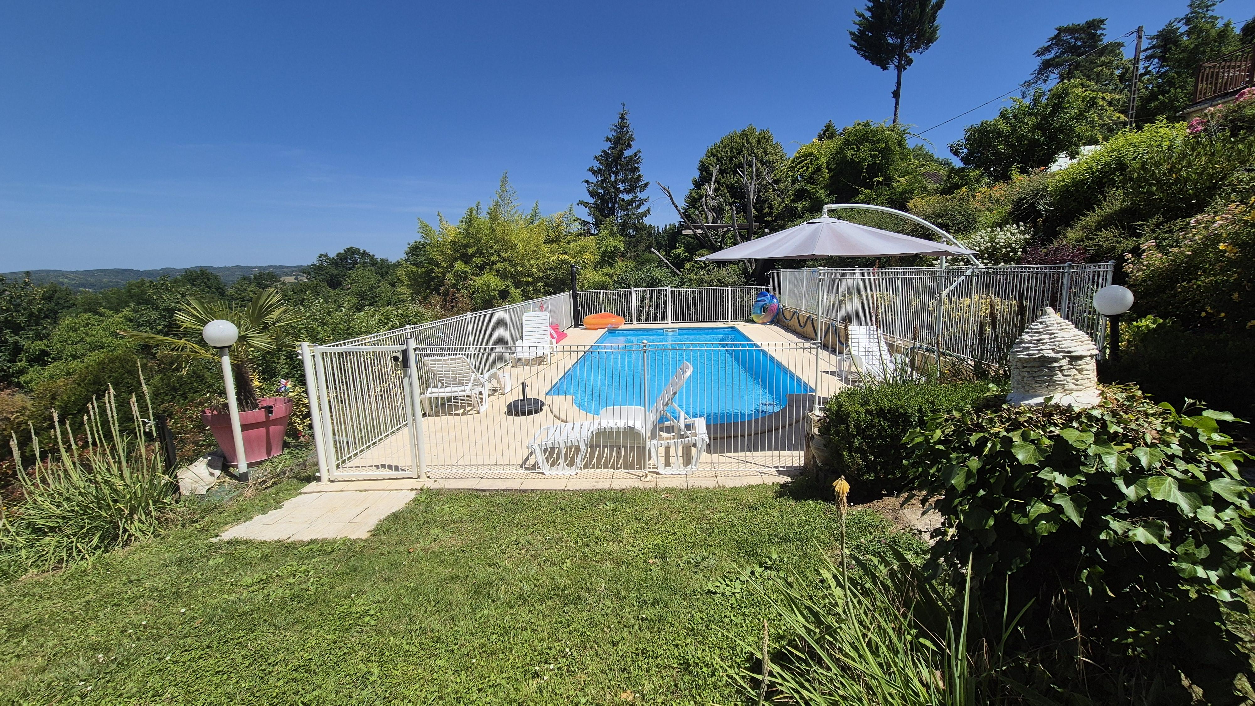 Maison des Cerisiers avec piscine privée à Sarlat