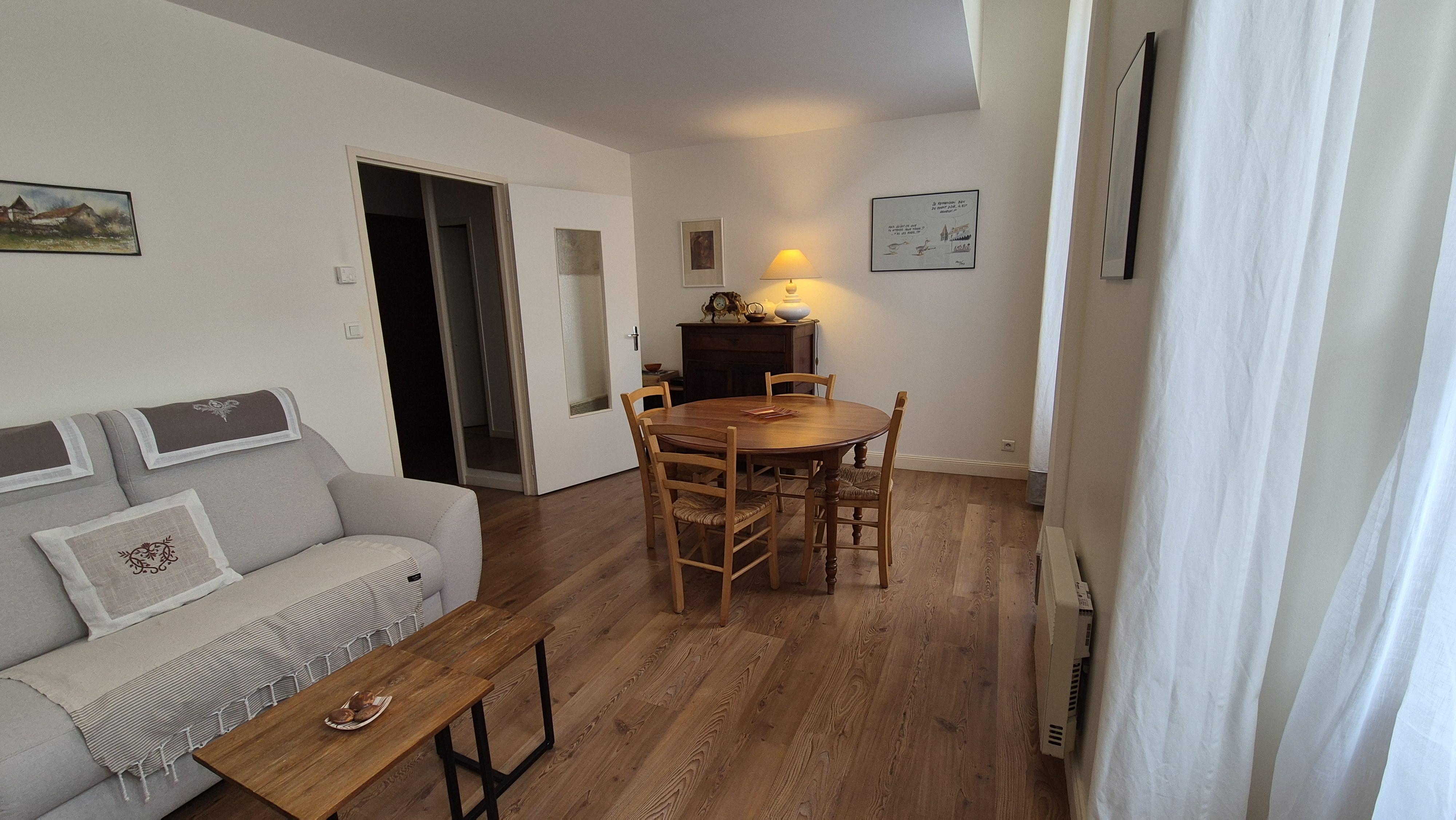 Le Parvis appart avec grand balcon à Sarlat